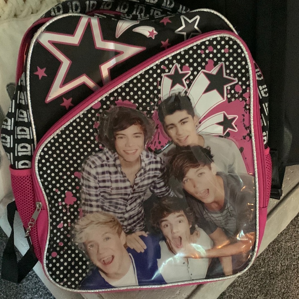 Full size one direction backpack in great condition!